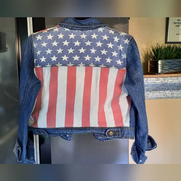 American Flag Cropped Denim jacket - Picture 2 of 3
